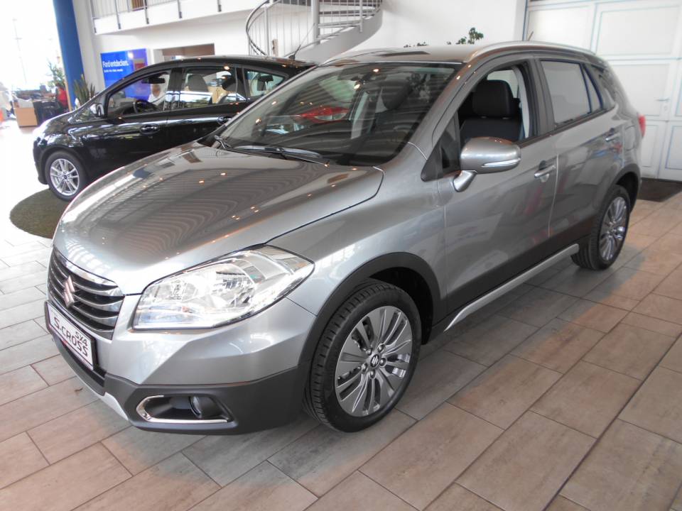 Suzuki SX4 S-Cross | Bj.2015 | 2464km | 19.100 €