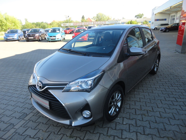 Toyota Yaris | Bj.2015 | 12737km | 11.690 €