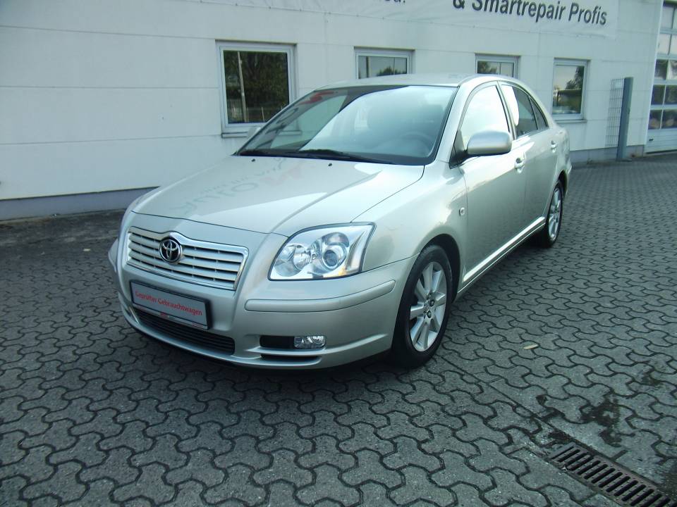 Toyota Avensis | Bj.2004 | 94785km | 5.990 €