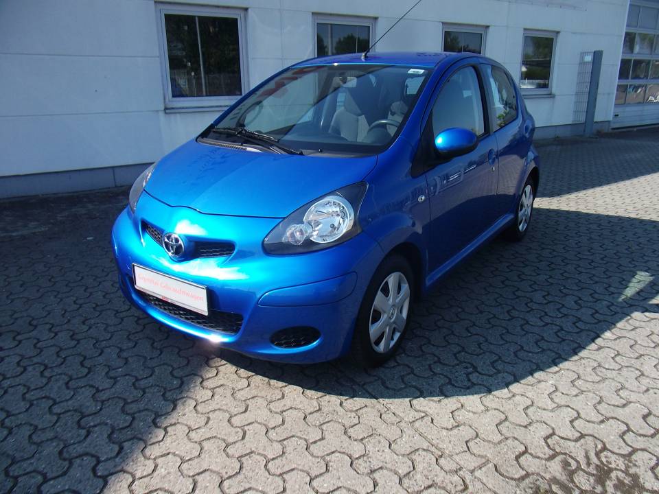 Toyota AYGO | Bj.2011 | 26735km | 6.990 €
