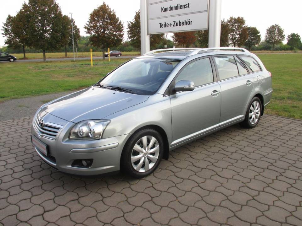 Toyota Avensis | Bj.2007 | 104416km | 7.200 €