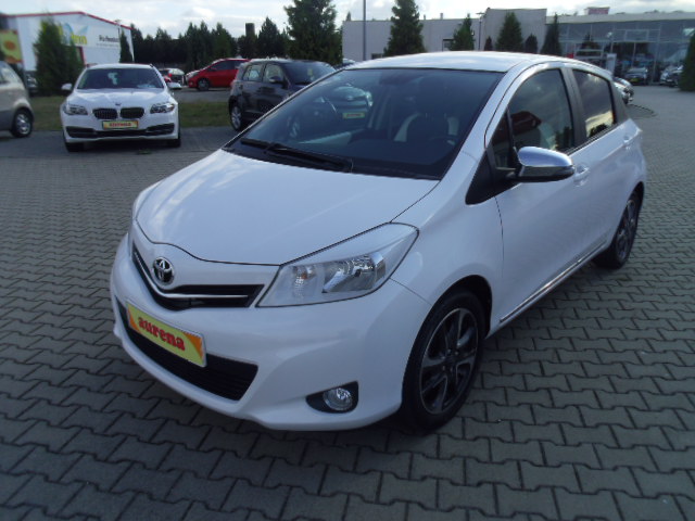 Toyota Yaris | Bj.2013 | 40615km | 10.490 €