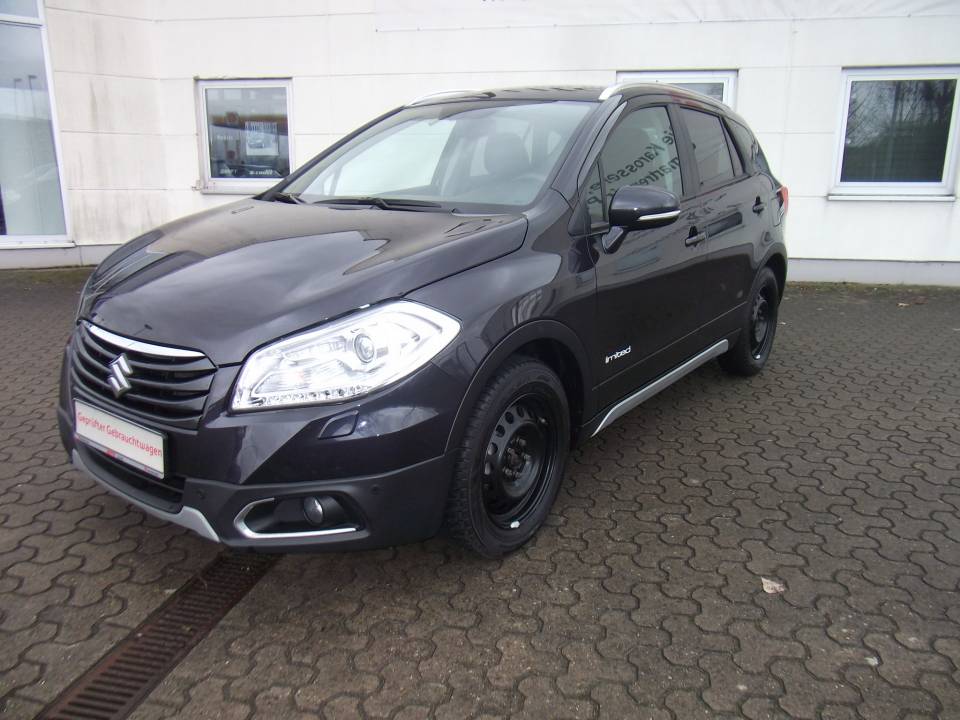 Suzuki SX4 S-Cross | Bj.2015 | 23000km | 15.470 €