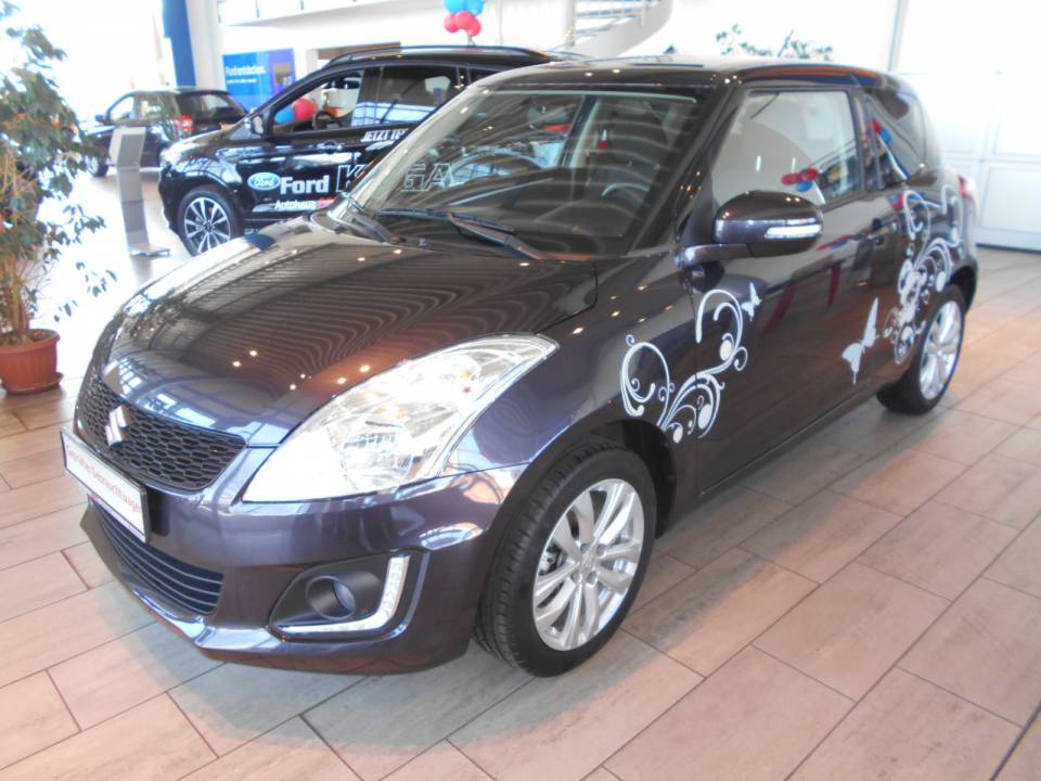 Suzuki Swift | Bj.2015 | 13933km | 10.820 €