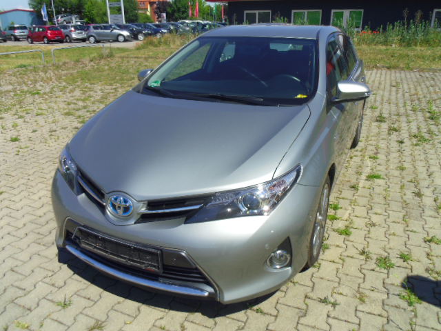 Toyota Auris Hybrid | Bj.2013 | 19019km | 17.890 €