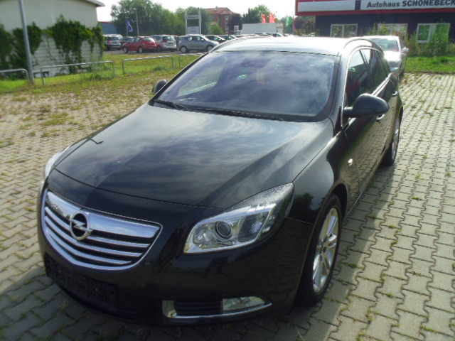Opel Insignia | Bj.2010 | 136602km | 12.490 €