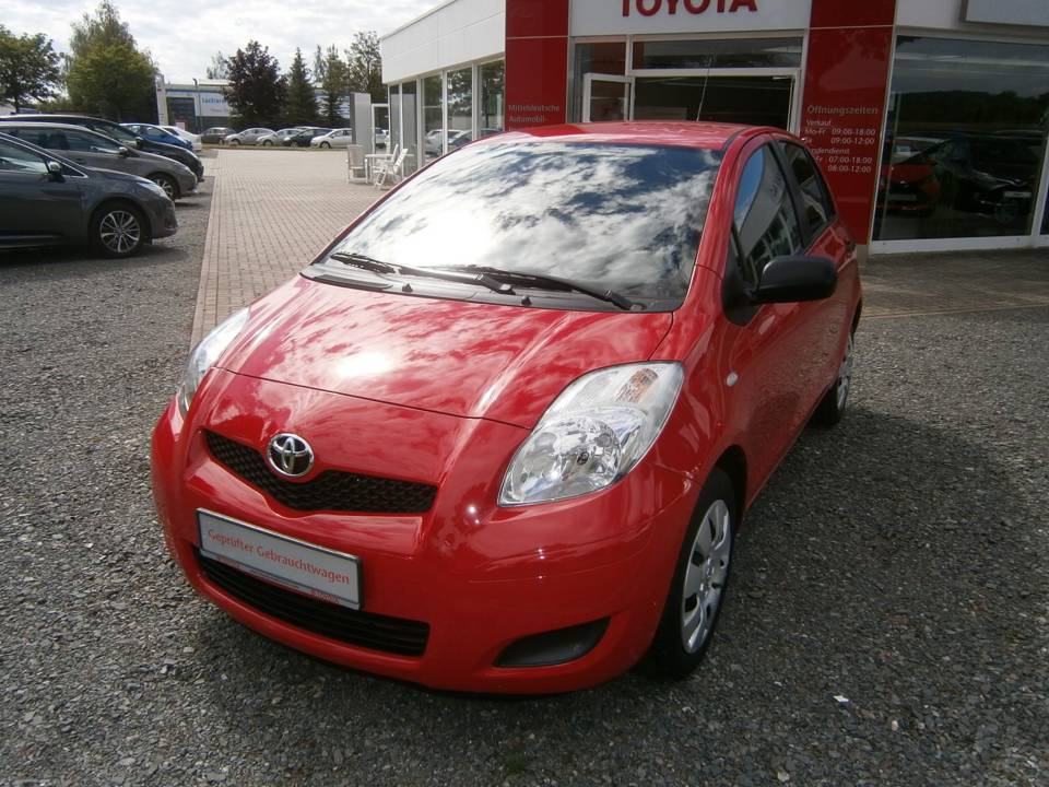 Toyota Yaris | Bj.2011 | 65822km | 6.900 €