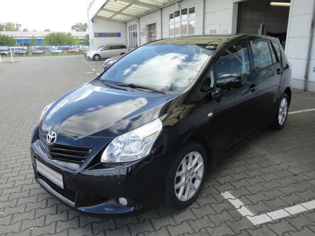 Toyota Verso | Bj.2011 | 82227km | 14.360 €