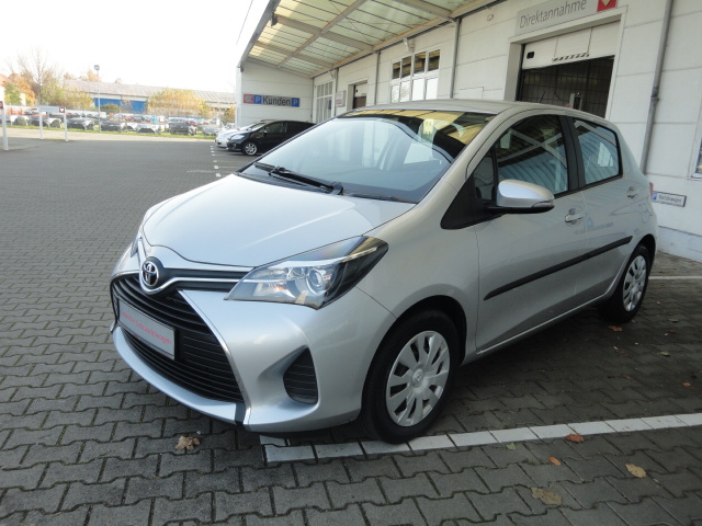 Toyota Yaris | Bj.2015 | 10465km | 10.950 €