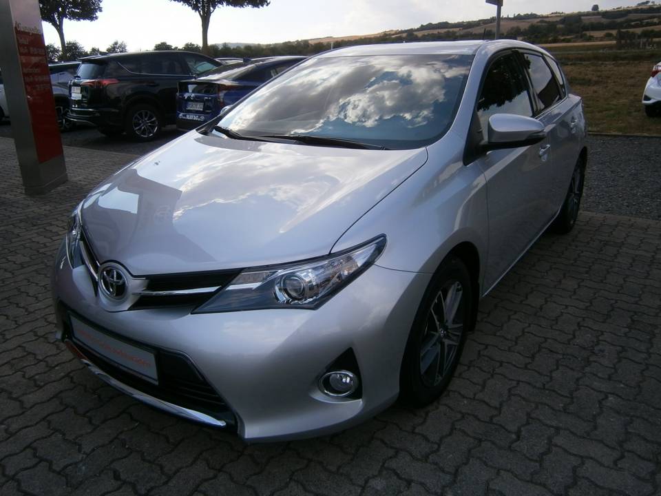 Toyota Auris | Bj.2015 | 17600km | 12.940 €