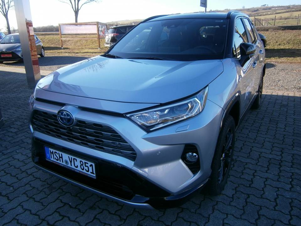 Toyota RAV 4 Hybrid | Bj.2019 | 2536km | 41.000 €