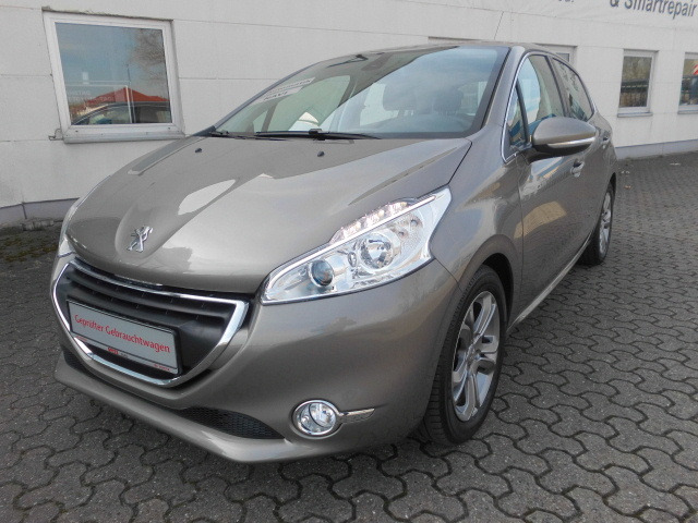 Peugeot 208 | Bj.2013 | 52590km | 12.590 €