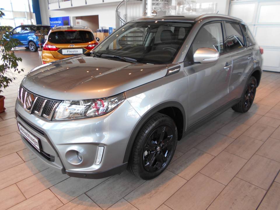 Suzuki Vitara | Bj.2016 | 15111km | 17.950 €