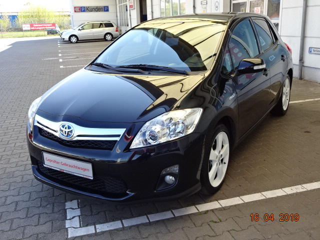 Toyota Auris Hybrid | Bj.2010 | 69487km | 11.740 €