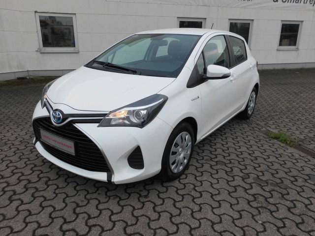 Toyota Yaris Hybrid | Bj.2015 | 27832km | 12.990 €