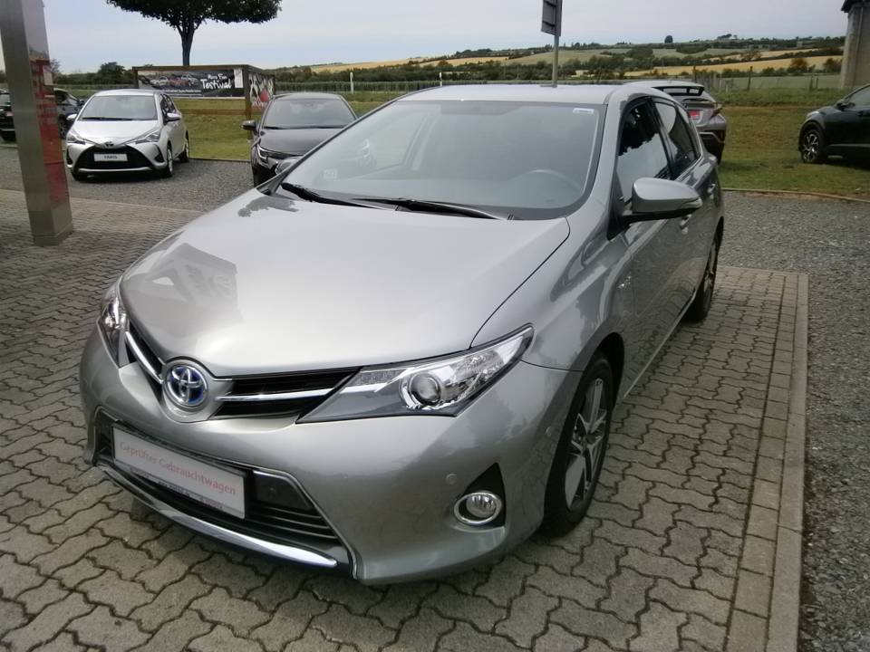 Toyota Auris Hybrid | Bj.2015 | 15005km | 15.990 €