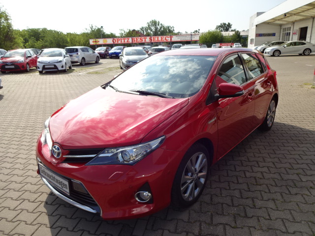 Toyota Auris Hybrid | Bj.2014 | 108663km | 12.290 €