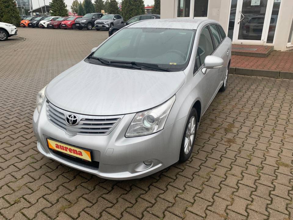 Toyota Avensis | Bj.2011 | 67092km | 10.350 €