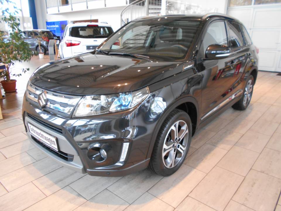 Suzuki Vitara | Bj.2015 | 54017km | 15.970 €