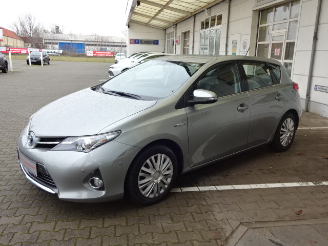 Toyota Auris Hybrid | Bj.2013 | 132634km | 9.590 €