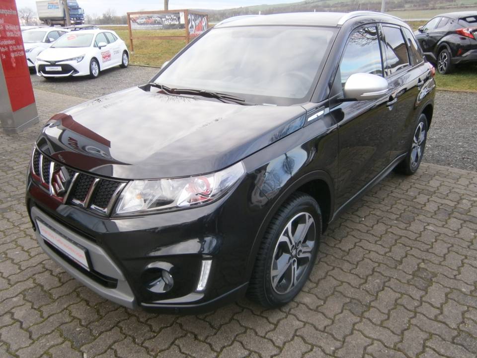 Suzuki Vitara | Bj.2016 | 48818km | 15.990 €