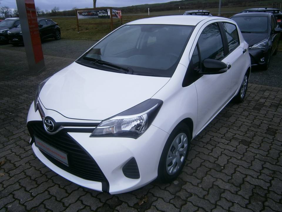 Toyota Yaris | Bj.2015 | 19513km | 7.990 €