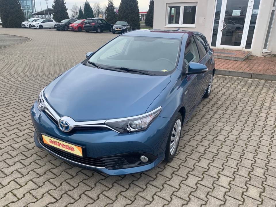 Toyota Auris Hybrid | Bj.2015 | 68847km | 14.400 €