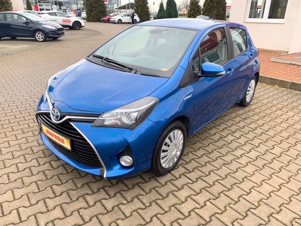 Toyota Yaris Hybrid | Bj.2015 | 23500km | 13.540 €