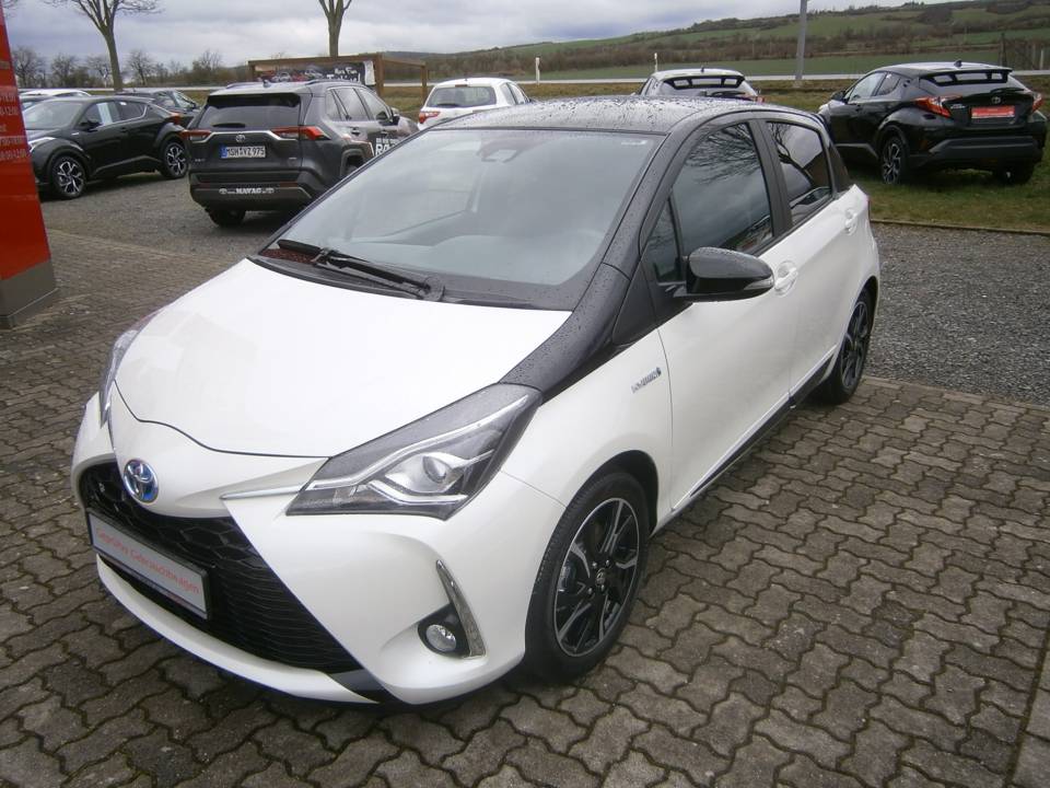 Toyota Yaris Hybrid | Bj.2018 | 26563km | 16.590 €