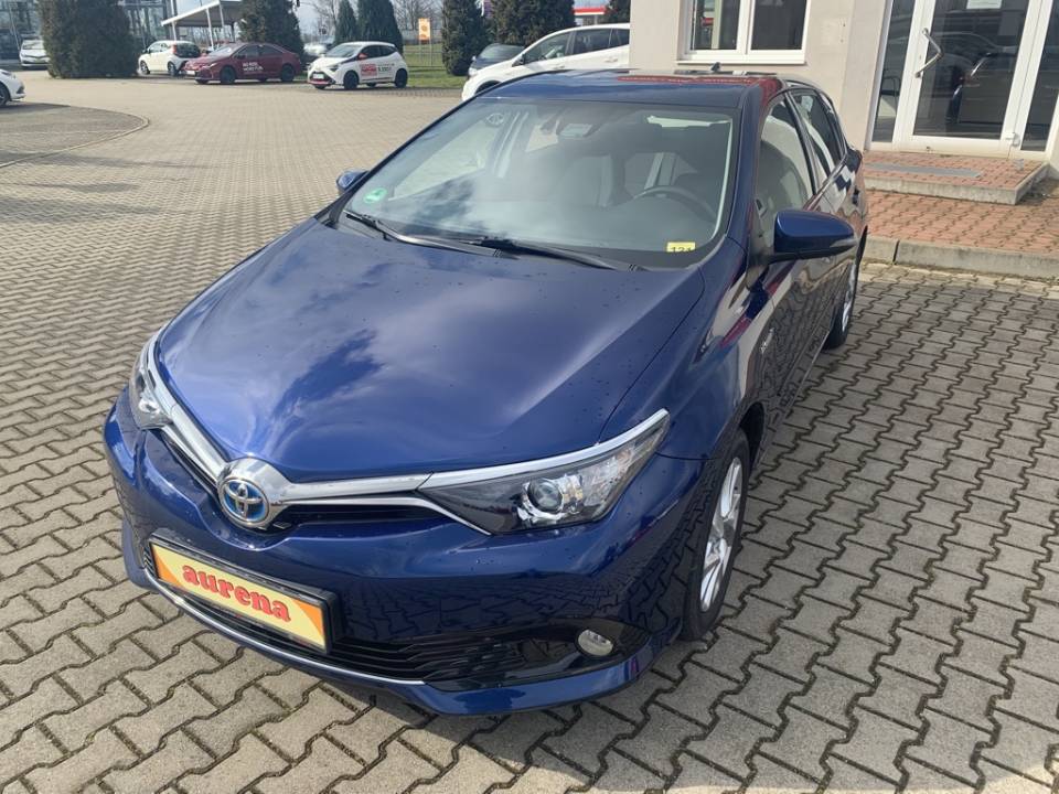 Toyota Auris Hybrid | Bj.2016 | 28600km | 15.890 €