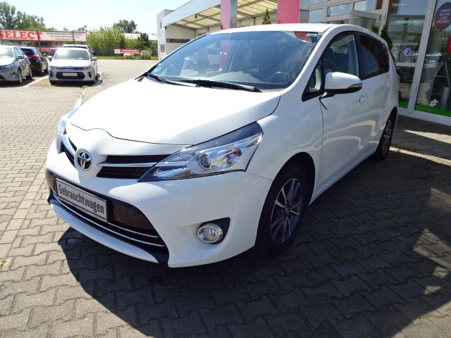 Toyota Verso | Bj.2013 | 81106km | 12.140 €