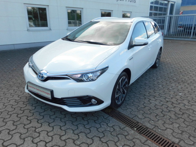 Toyota Auris TS Hybrid | Bj.2015 | 66513km | 14.395 €
