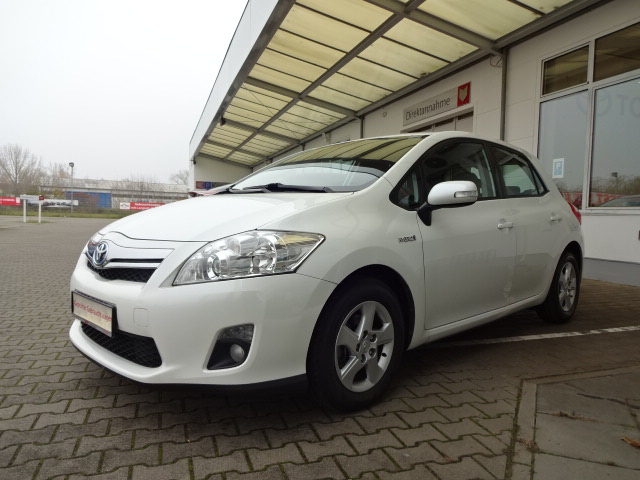 Toyota Auris Hybrid | Bj.2011 | 70320km | 9.895 €