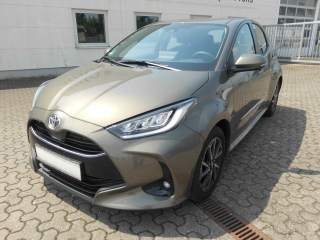 Toyota Yaris | Bj.2020 | 6161km | 18.990 €