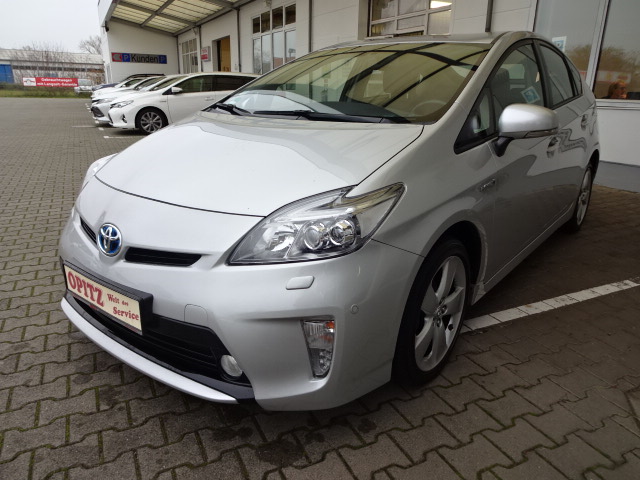 Toyota Prius Hybrid | Bj.2015 | 73566km | 16.245 €
