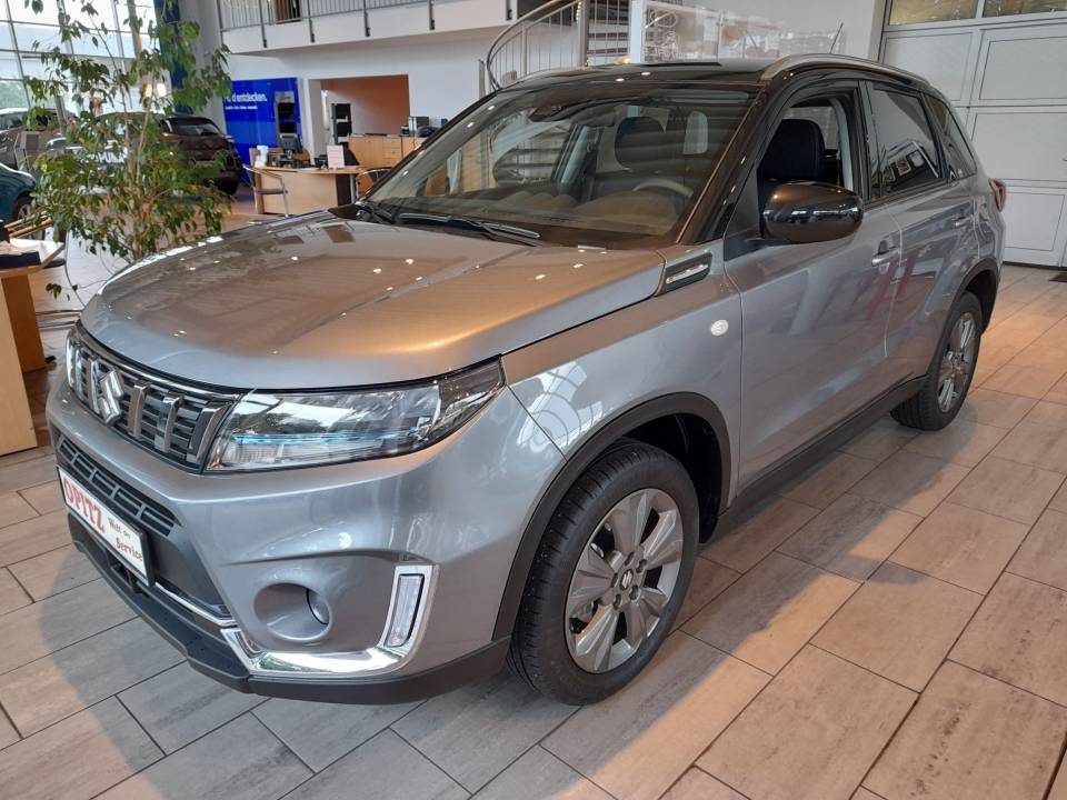 Suzuki Vitara | Bj.2021 | 4688km | 20.760 €