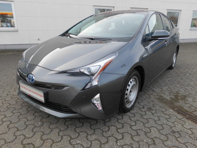 Toyota Prius Hybrid | Bj.2016 | 45023km | 17.790 €