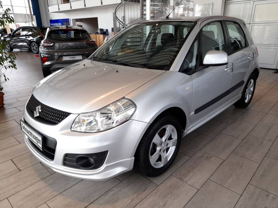 Suzuki SX4 | Bj.2011 | 65077km | 6.980 €