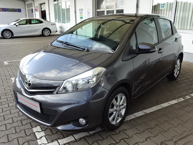 Toyota Yaris | Bj.2013 | 25750km | 8.045 €