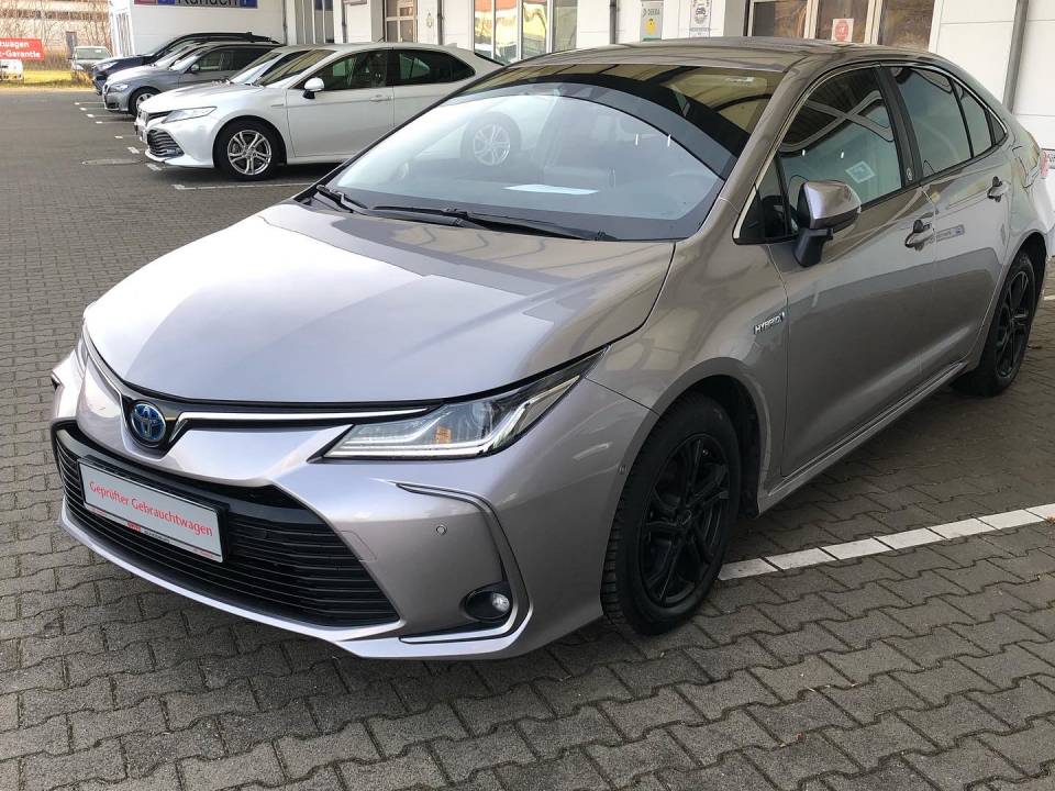 Toyota Corolla Limousine | Bj.2020 | 24788km | 22.990 €