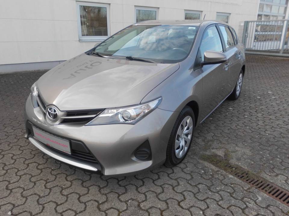 Toyota Auris | Bj.2014 | 49989km | 9.990 €