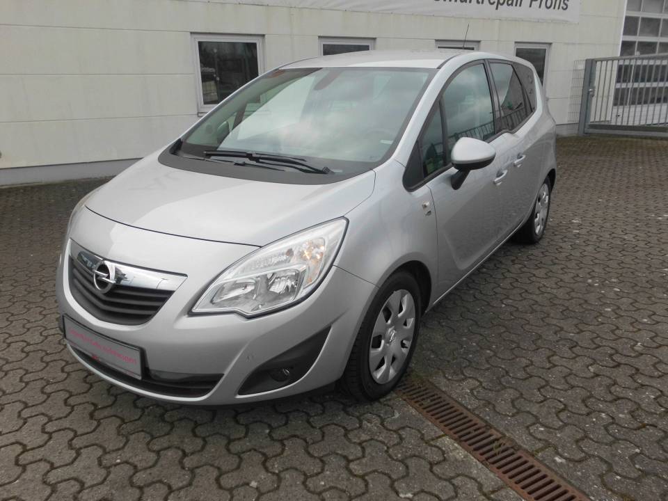 Opel | Meriva

	11.990,00 €