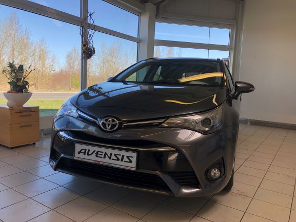 Toyota Avensis | Bj.2015 | 93484km | 15.990 €