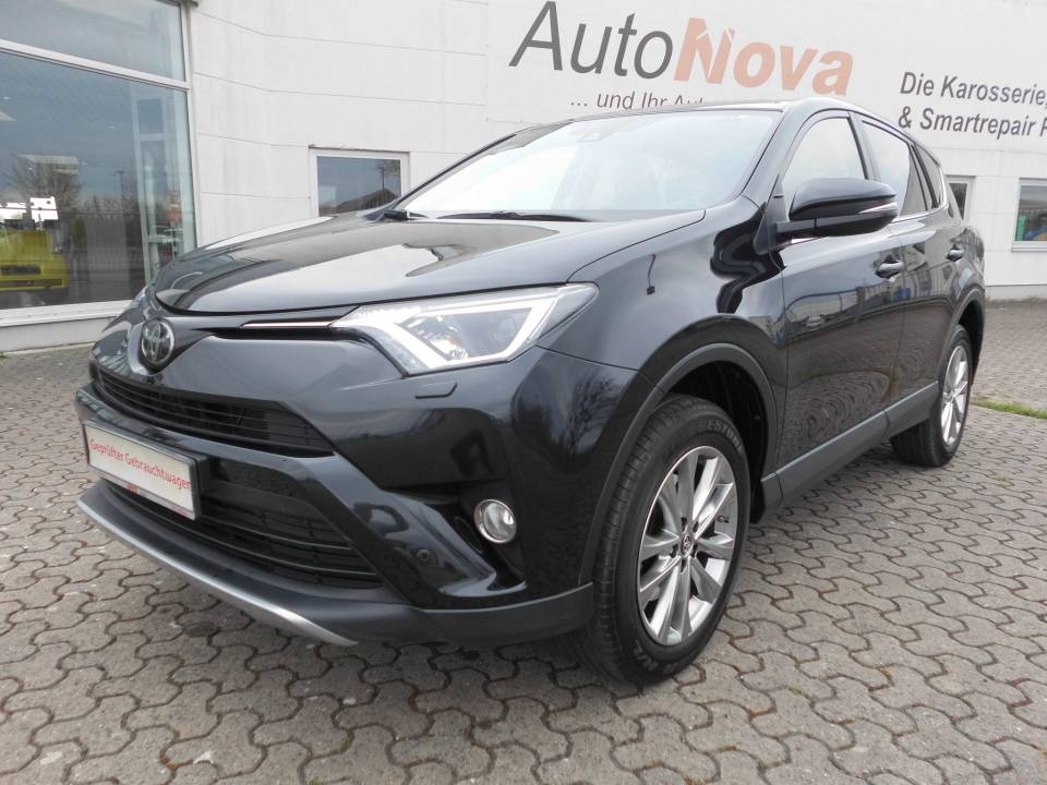 Toyota RAV4 | Bj.2017 | 23050km | 23.590 €